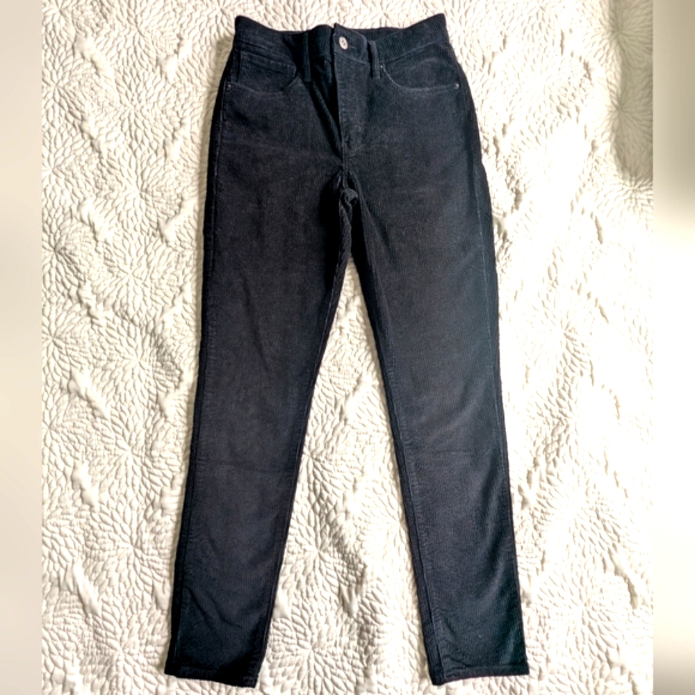 Levi's Women's High Rise Skinny Black Corduroy Pants